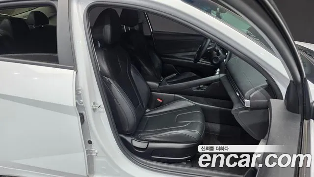 Hyundai AVANTE Avante (CN7) 1.6 LPi (Для проката) — Фото автомобиля 26