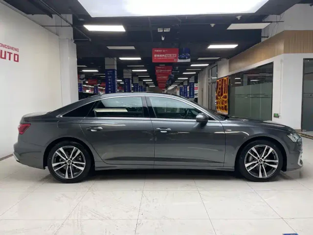 Audi A6L — Фото автомобиля 3