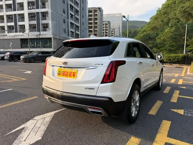 Cadillac XT5 — Фото автомобиля 20