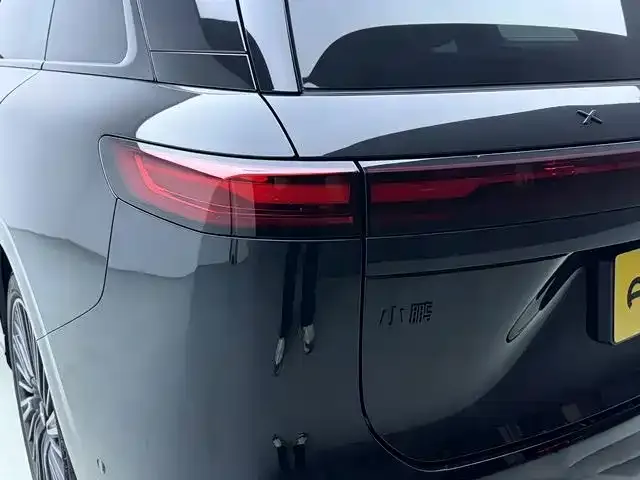 Xpeng G9 — Фото автомобиля 11