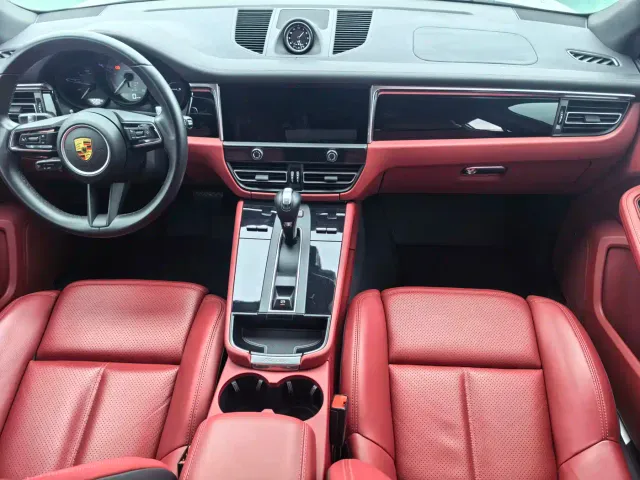 Porsche Macan — Фото автомобиля 10