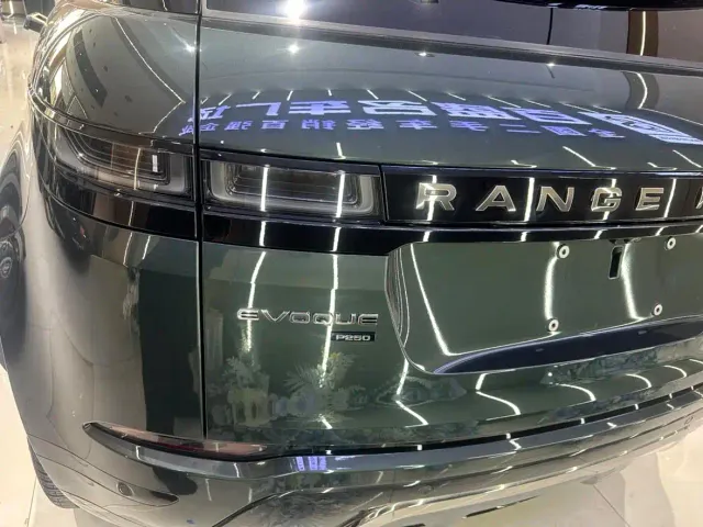 Land Rover Range Rover Evoque — Фото автомобиля 13