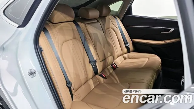 Hyundai Sonata — Фото автомобиля 12