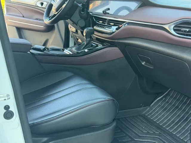 GAC Trumpchi M6 — Фото автомобиля 11