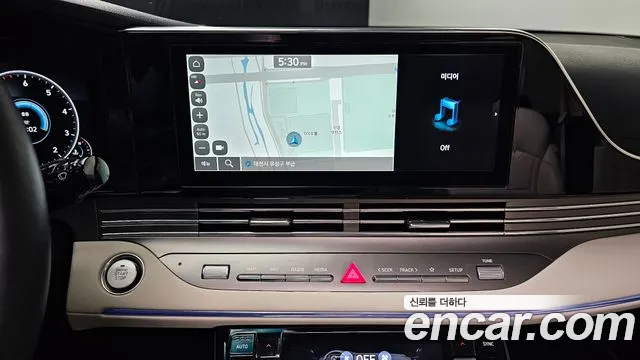 Hyundai Grandeur New — Фото автомобиля 19