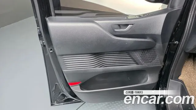 Hyundai Staria Staria (New) — Фото автомобиля 24