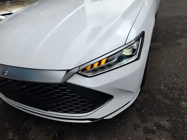BYD Qin PLUS — Фото автомобиля 23