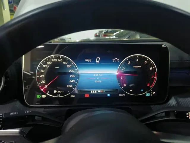 Mercedes-Benz C-Class — Фото автомобиля 11