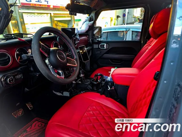 Jeep Wrangler JL — Фото автомобиля 12
