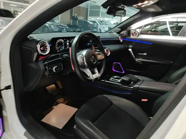 Mercedes-Benz A-Class — Фото автомобиля 14