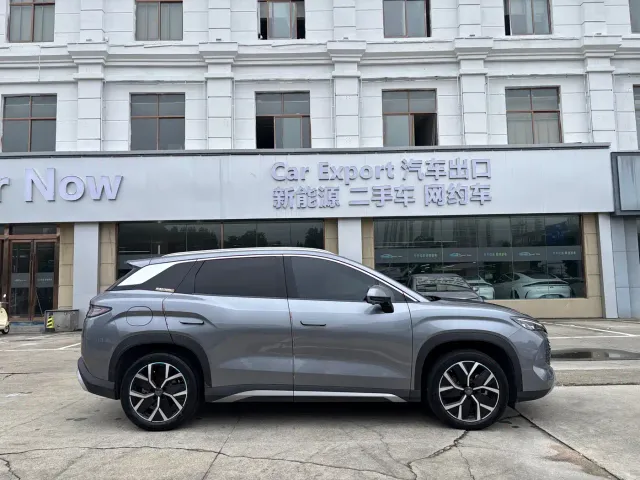 BYD Song L DM-i — Фото автомобиля 4