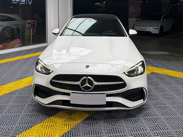 Mercedes-Benz C-Class — Фото автомобиля 2