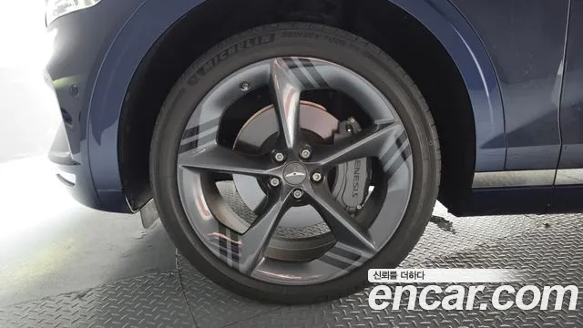 Genesis GV70 2.5T Бензин 2WD — Фото автомобиля 5