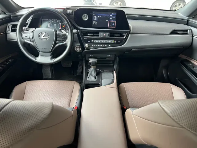 Lexus ES — Фото автомобиля 6