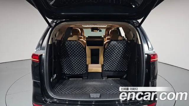 Kia Carnival Generation 4 — Фото автомобиля 25