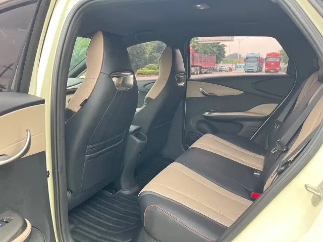 BYD Dolphin — Фото автомобиля 9
