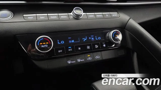 Hyundai Avante CN7 — Фото автомобиля 24