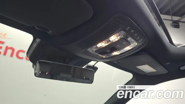 Mercedes-Benz EQB — Фото автомобиля 17