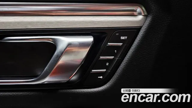 Porsche Macan — Фото автомобиля 20