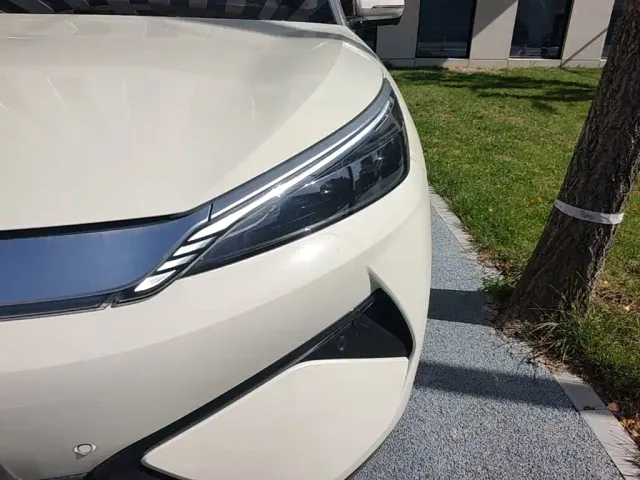 BYD Yuan PLUS — Фото автомобиля 23