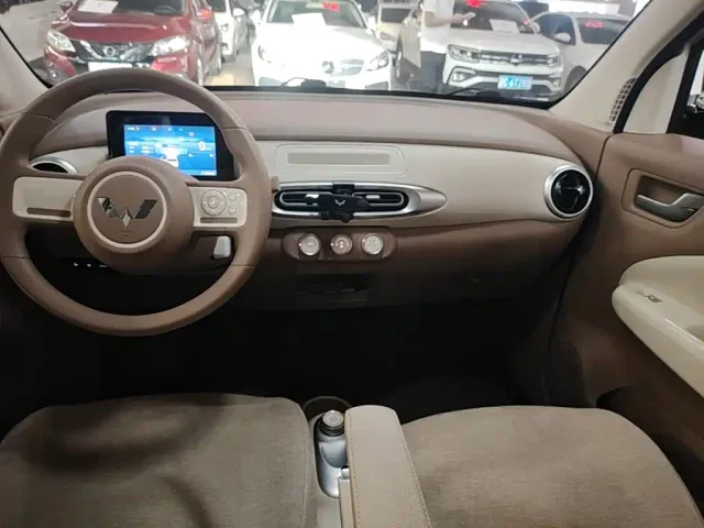 Wuling Hongguang Mini EV — Фото автомобиля 13