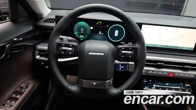 Hyundai Grandeur GN7 — Фото автомобиля 18