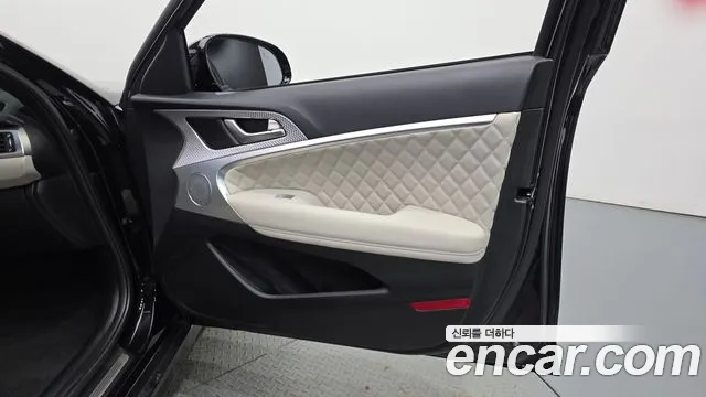 Genesis G70 New — Фото автомобиля 13