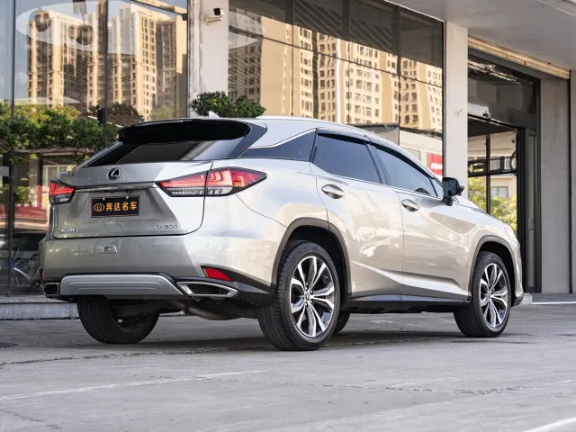Lexus RX — Фото автомобиля 3