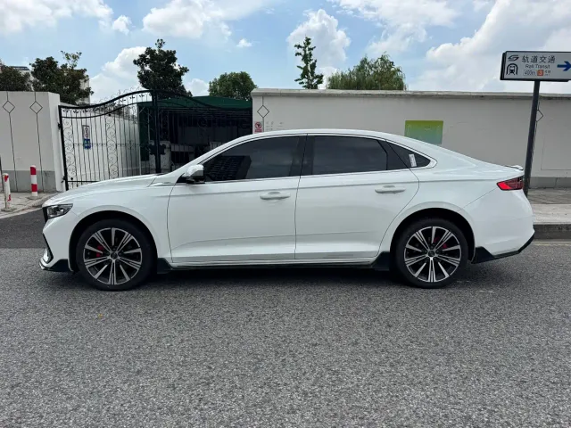 Geely Xing Rui 2026 Orient Yao 1.5TD Splendor Edition — Фото автомобиля 4