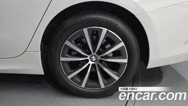 BMW 3-Series 3 серия (G20) — Фото автомобиля 18