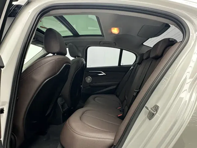 BMW 1 Series — Фото автомобиля 5