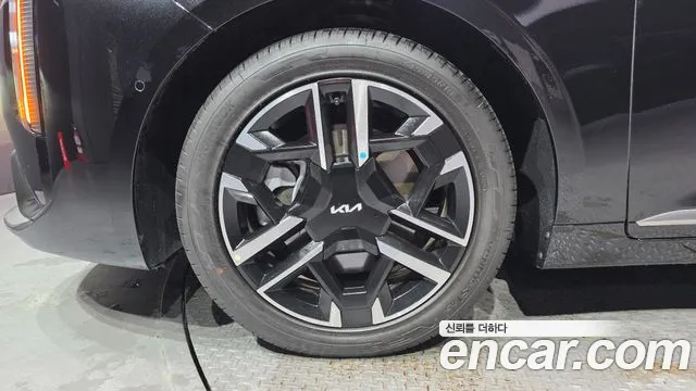 Kia K8 The New K8 2.5 Бензин 2WD — Фото автомобиля 5