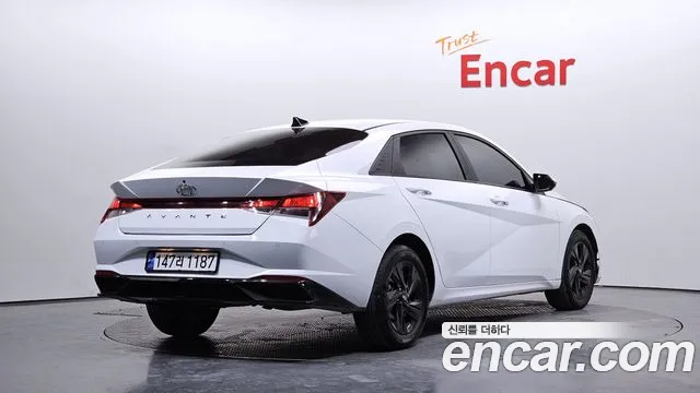 Hyundai AVANTE Avante (CN7) — Фото автомобиля 2