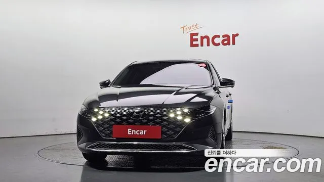 Hyundai Grandeur New — Фото автомобиля 3