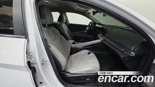 Hyundai AVANTE Avante (CN7) — Фото автомобиля 24