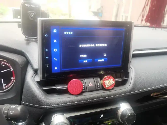 Toyota RAV4 — Фото автомобиля 14