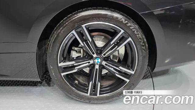 BMW 4 Series G22 — Фото автомобиля 6