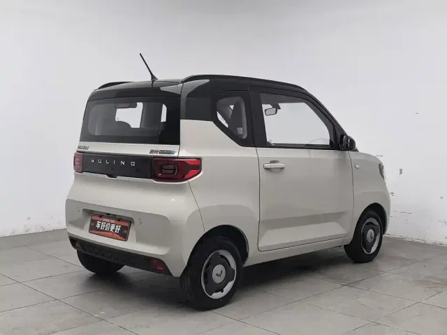 Wuling Hongguang Mini EV — Фото автомобиля 2