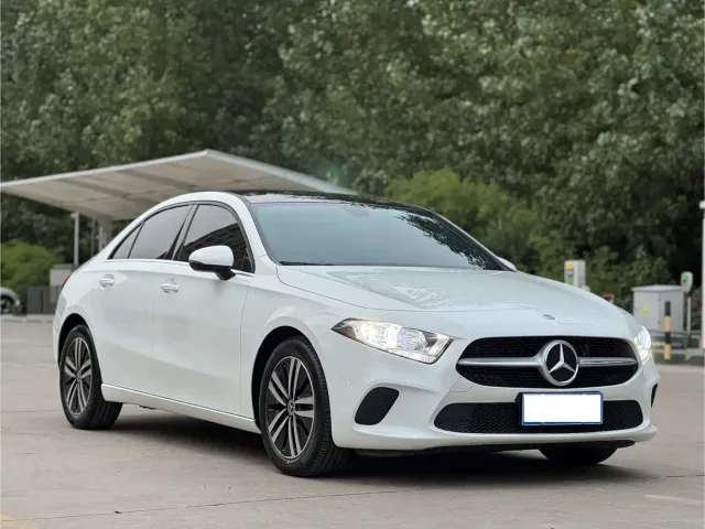 Mercedes-Benz A-Class — Фото автомобиля 3