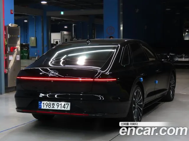 Hyundai Grandeur Grandeur (GN7) 2.5 Бензин 2WD — Фото автомобиля 2