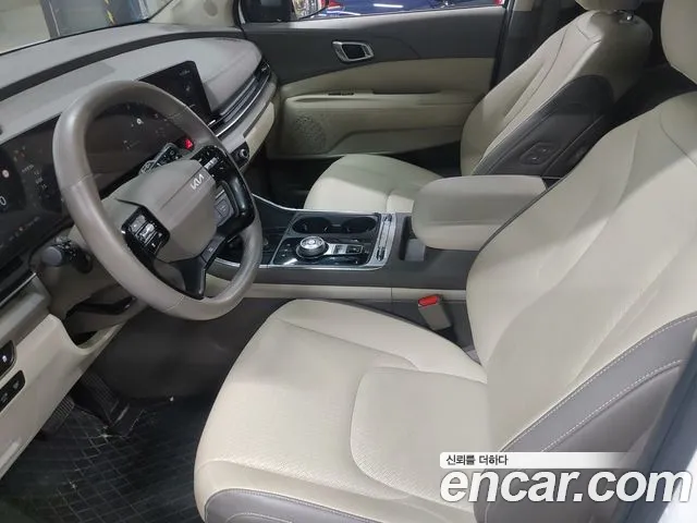 Kia Carnival 4th Gen — Фото автомобиля 4
