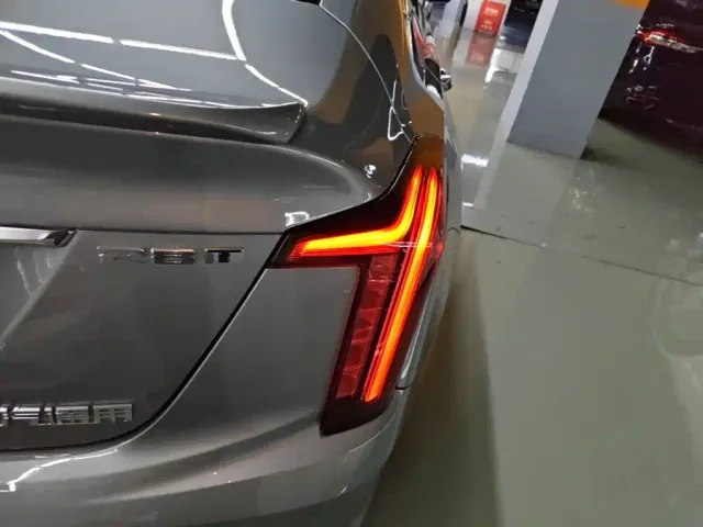 Cadillac CT5 — Фото автомобиля 7