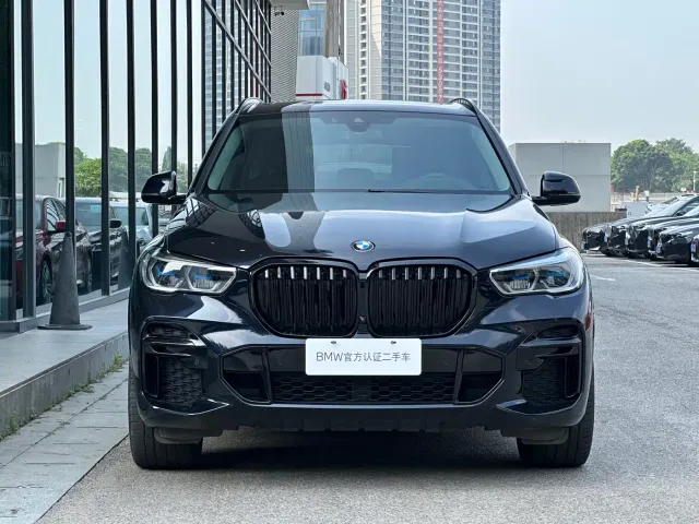BMW X5 — Фото автомобиля 2