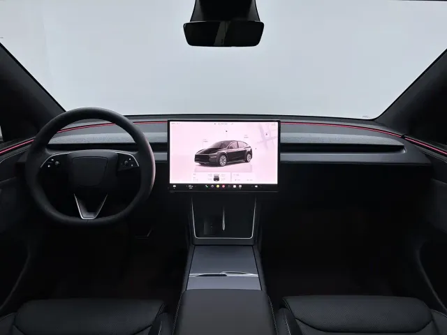 Tesla Model Y L — Фото автомобиля 14