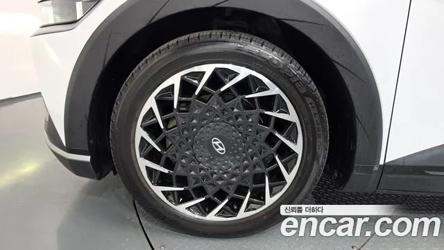 Hyundai Ioniq 5 — Фото автомобиля 5