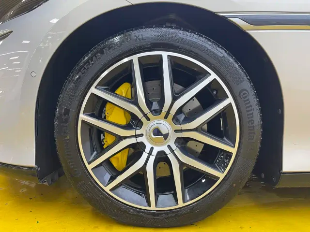 Denza Z9GT — Фото автомобиля 9
