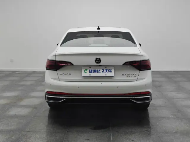 Volkswagen Sagitar — Фото автомобиля 12