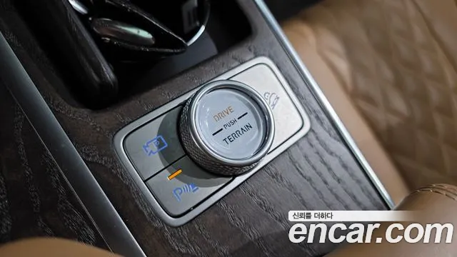 Genesis GV80 — Фото автомобиля 25