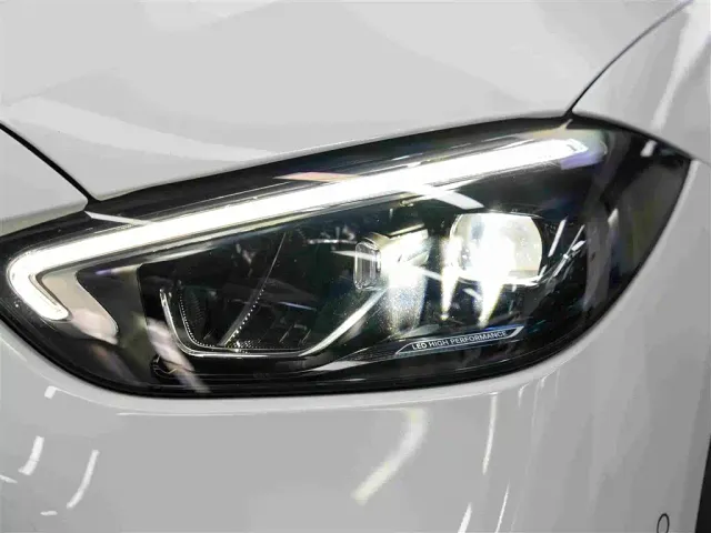 Mercedes-Benz C-Class — Фото автомобиля 12