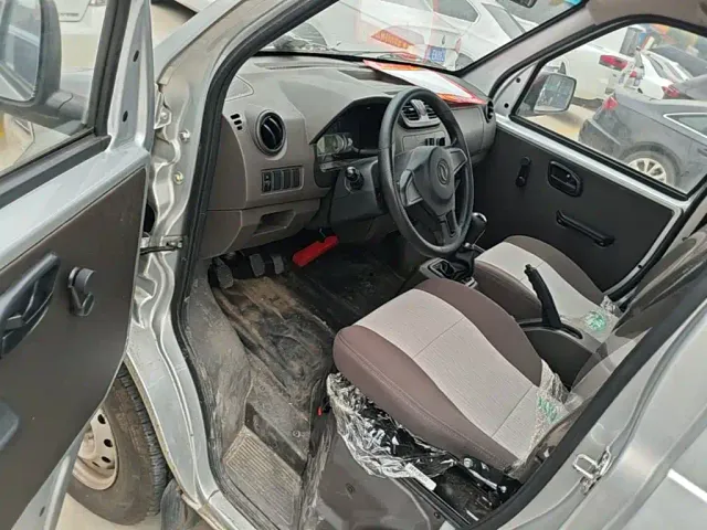 Dongfeng Xiaokang DFSK C31 — Фото автомобиля 15